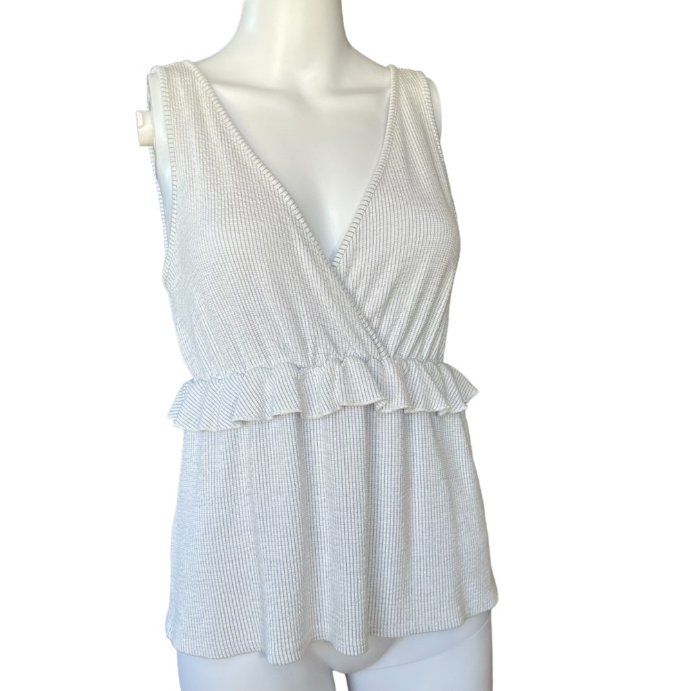 Caution to the Wind - Womens Lightweight Ruffle Top Sz. Sm/MD
